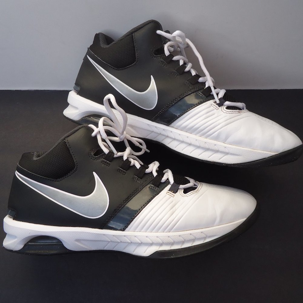 SIZE 10.5. NIKE AIR VISI PRO 5 athletic basketball sneakers shoes.